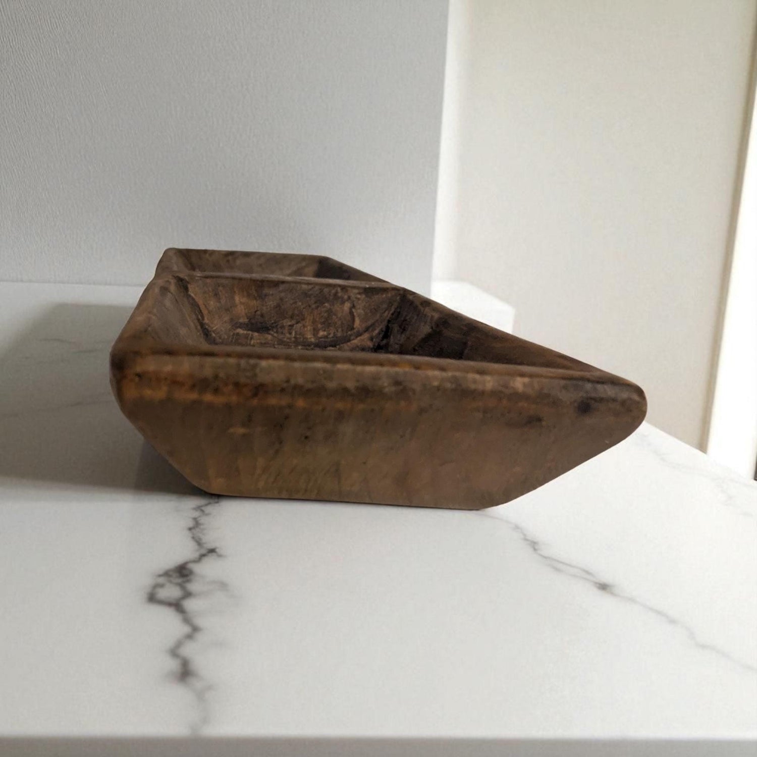 Aura Luxury Home Decor