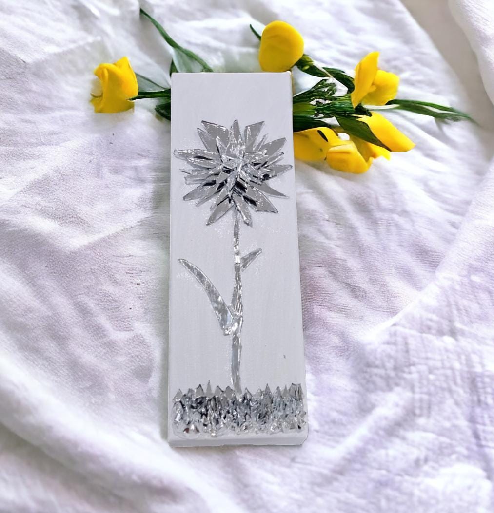 Cute flowers, broken glass, flower broken mirror art, wall art, home decor, perfect gift